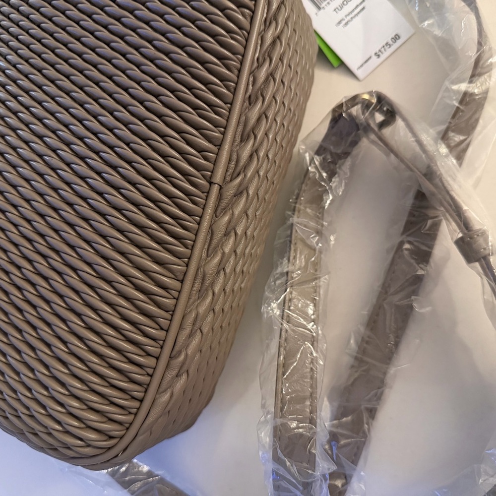 Sam Edelman Crossbody Bag with Gold Detail - Picture 4 of 5